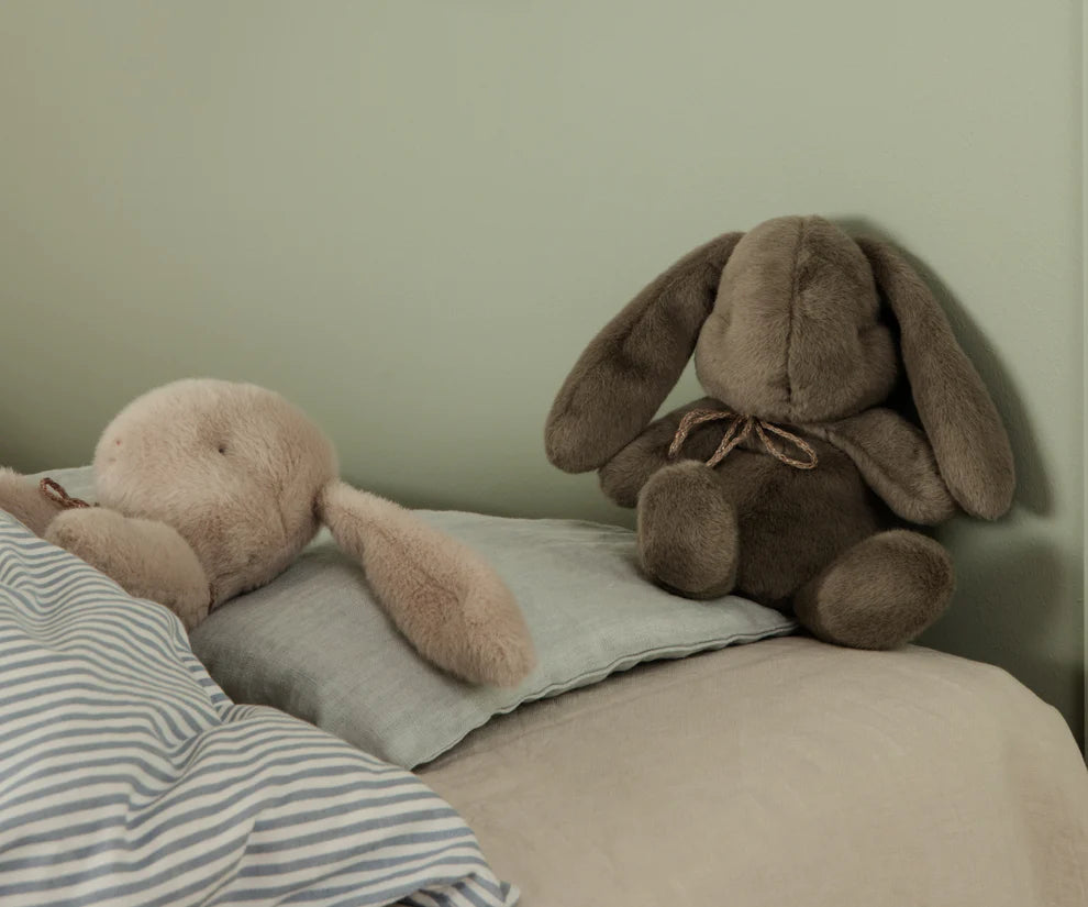 BUNNY PLUSH MEDIUM - EARTH GREY, MAILEG