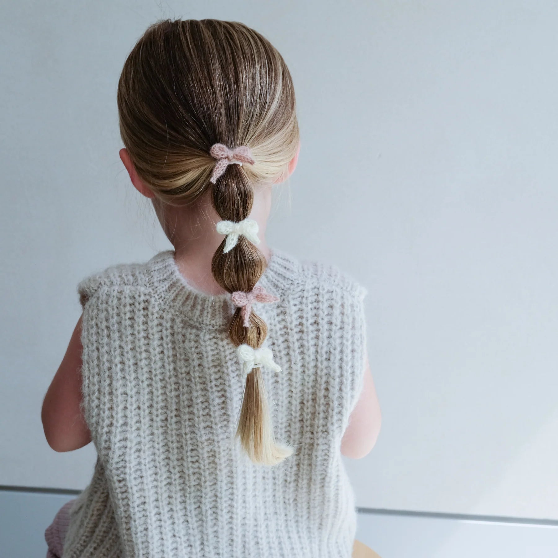 GRANNY KNITTED BOW MINI PONIES, MIMI & LULA