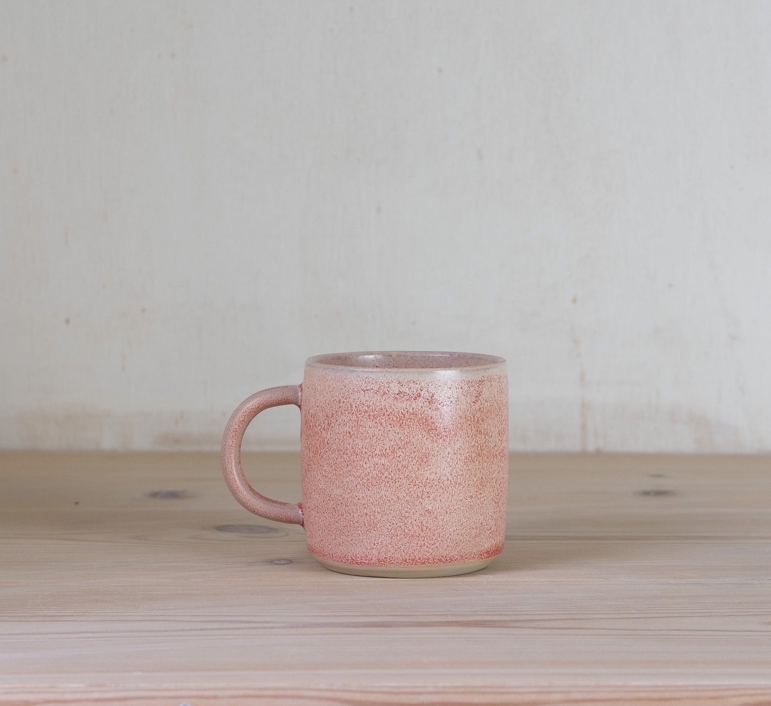 CUP WITH HANDLE ODA ROSE, JULIE DAMHUS